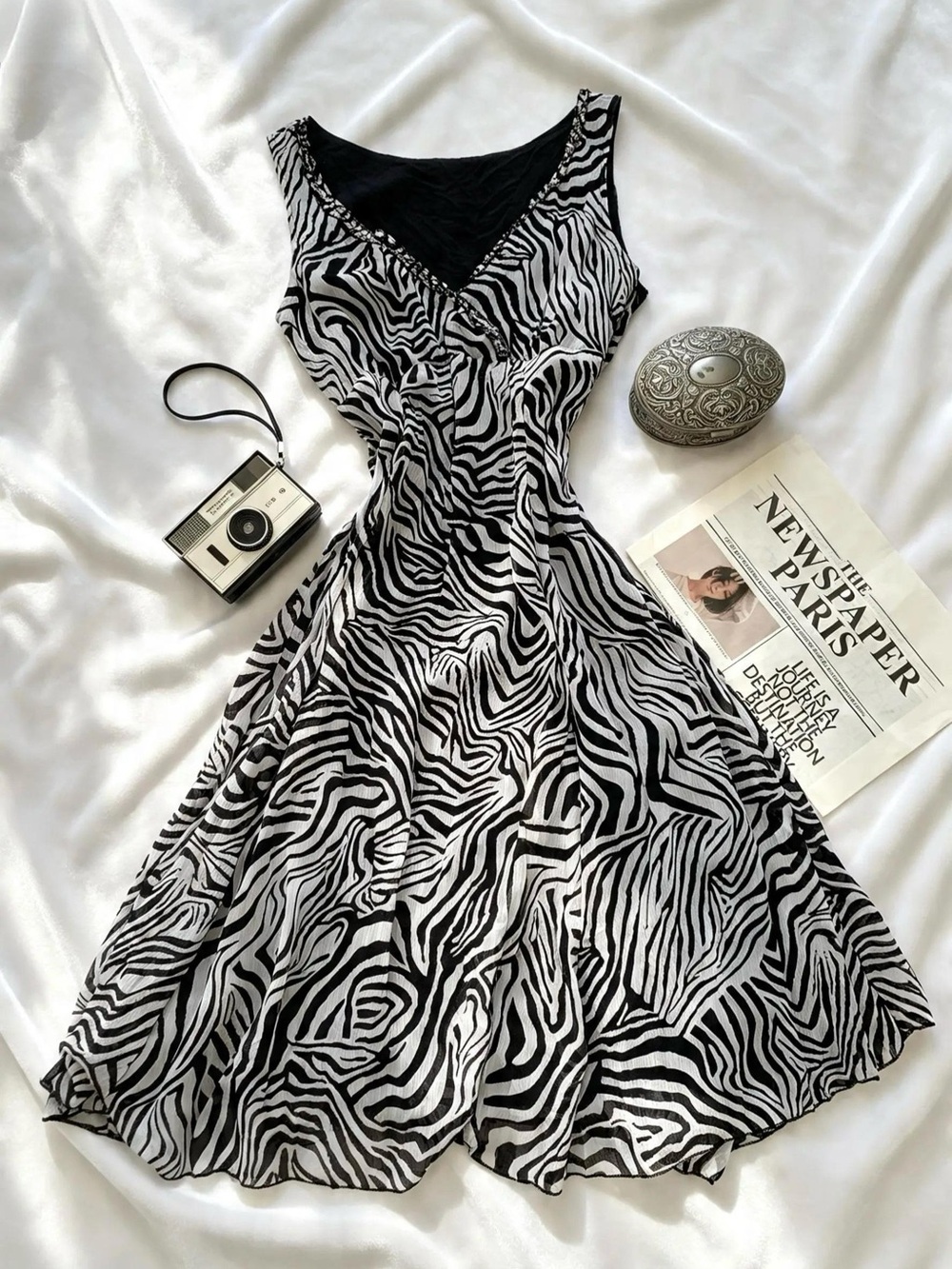 Deadstock Vintage Y2k Black & White Zebra Print Mini Dress - Chic V- Neck Dress